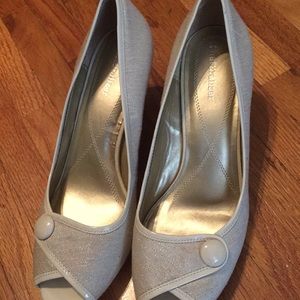 Cream-ish colored with a little sparkle